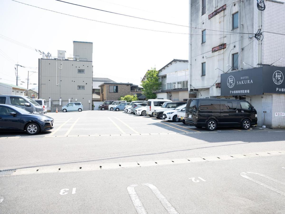 Hotel Sakura Урешіно Екстер'єр фото